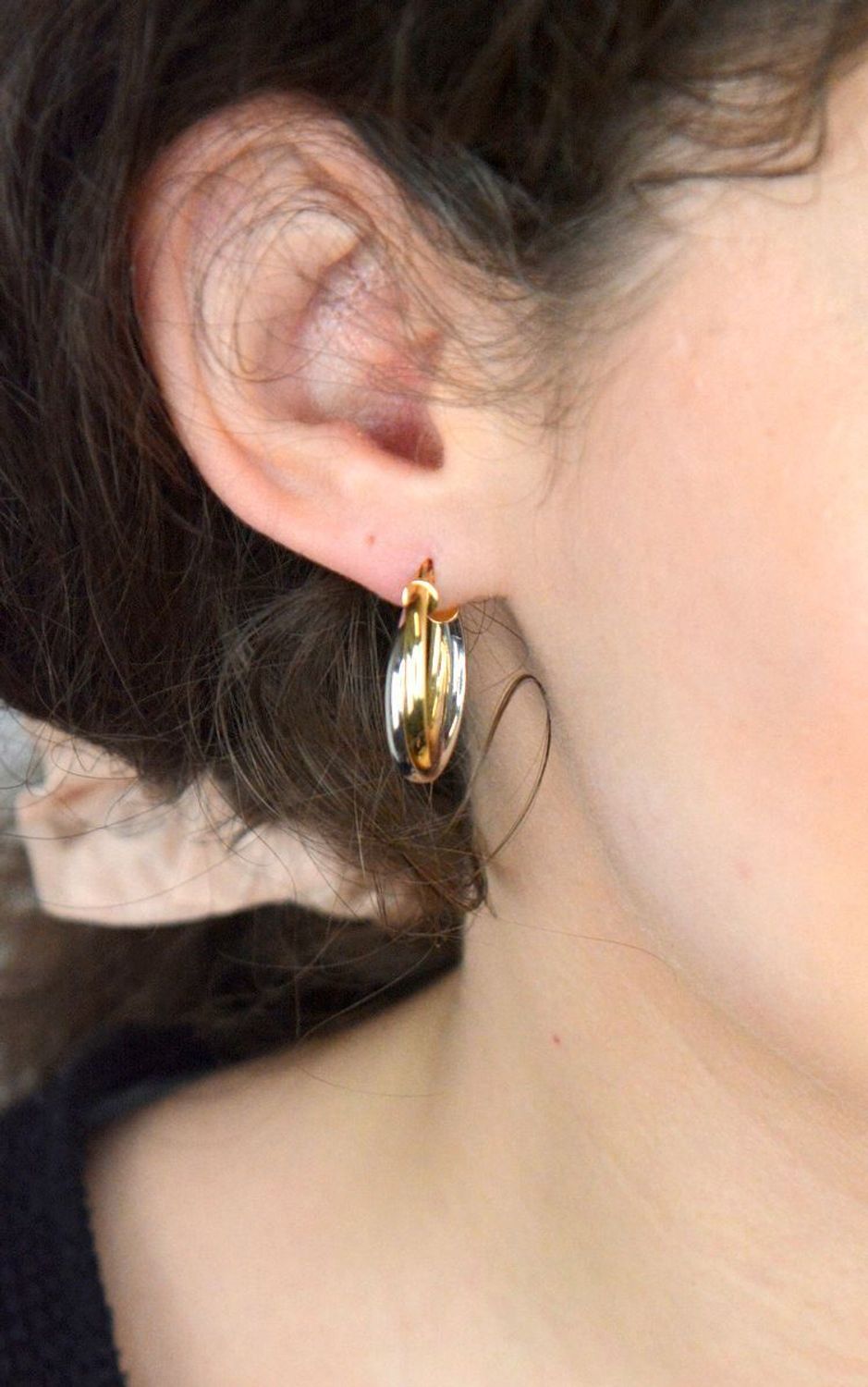 Kolczyki złote owalne połączenie białego i żółtego złota pr 585, KL 4484A Złote wiszące kolczyki owalne – połączenie białego i żółtego złota. Eleganckie i stylowe kolczyki wiszące o owalnym.jpg